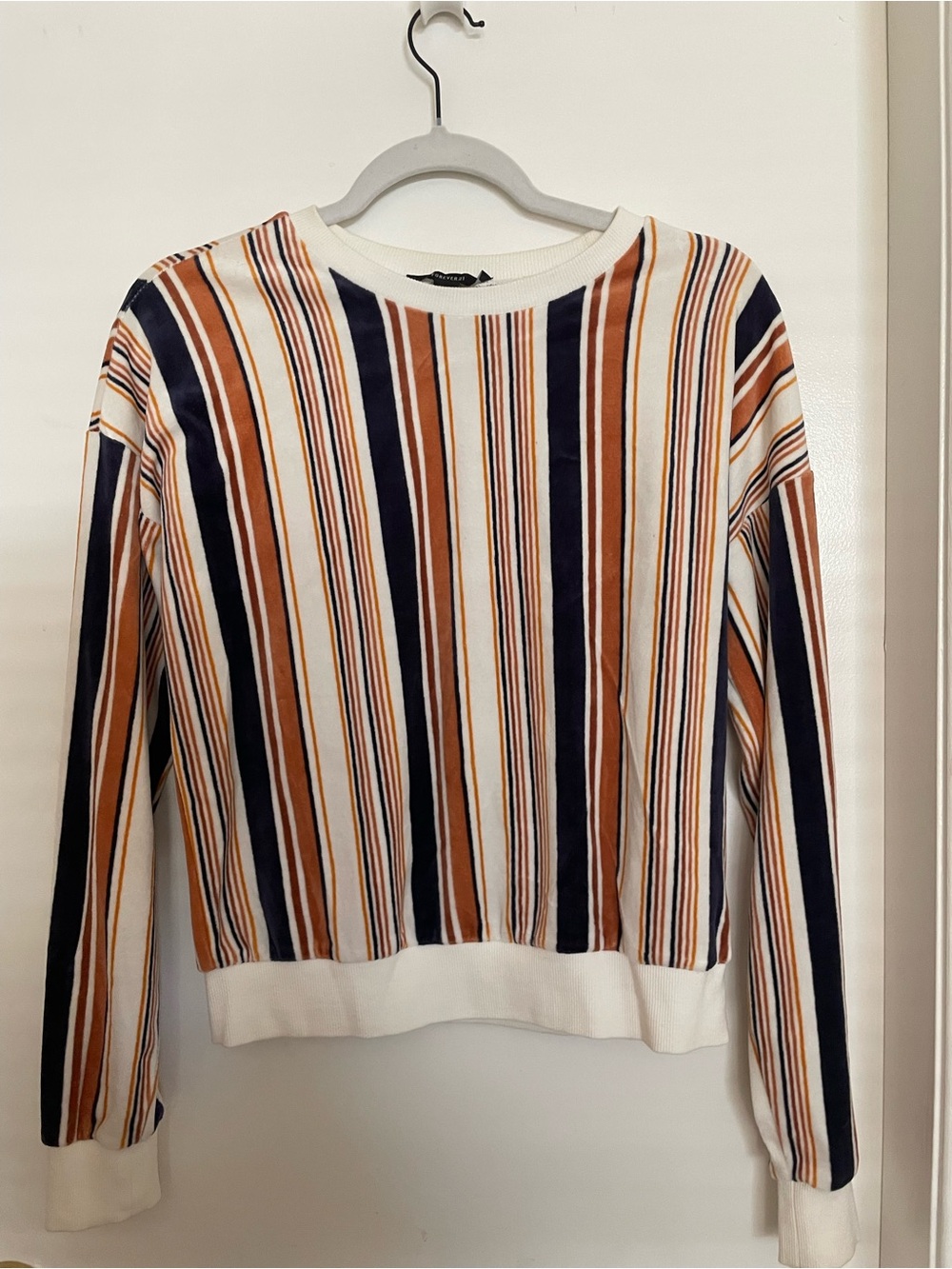 Forever 21 Striped Crew Sweatshirt in White, Brown & Navy Velvet